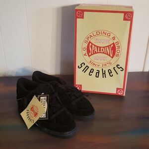 NWT Women's Black Spalding Sneakers Sz 7